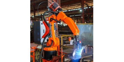 Cobots vs Robots: cal é a diferenza e cal é mellor?